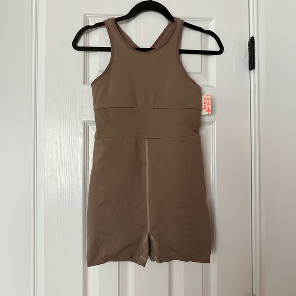 NWT Free People Movement Jumper - Picture 1 of 3